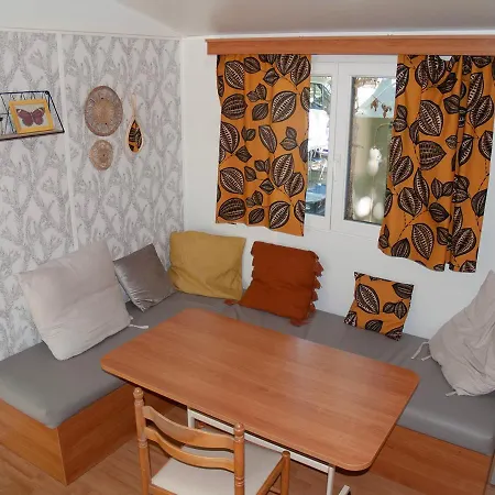 Camping L'ondine De Provence La Motte-Chalancon